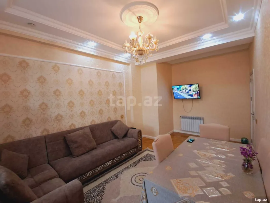 Satılır 3 otaqlı yeni tikili 70 m²