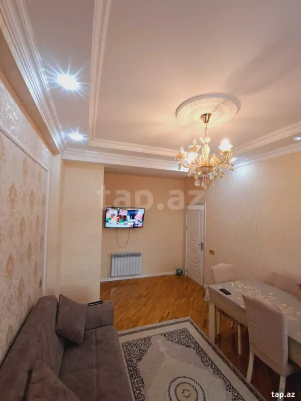 Satılır 3 otaqlı yeni tikili 70 m²