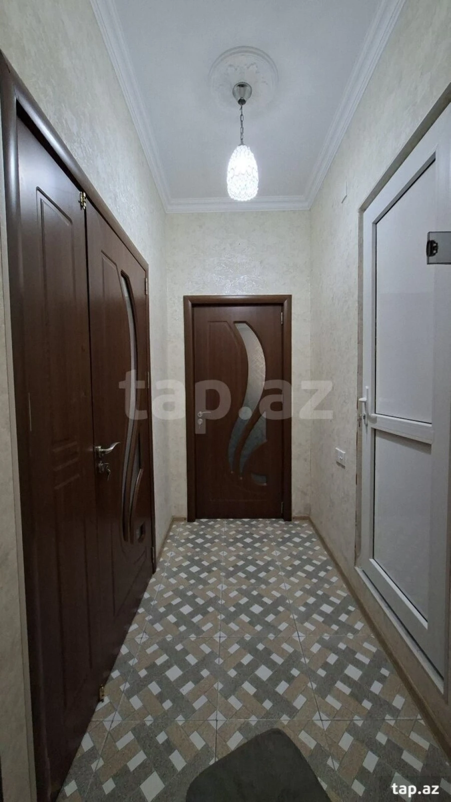 Kirayə verilir 2 otaqlı yeni tikili 40 m²
