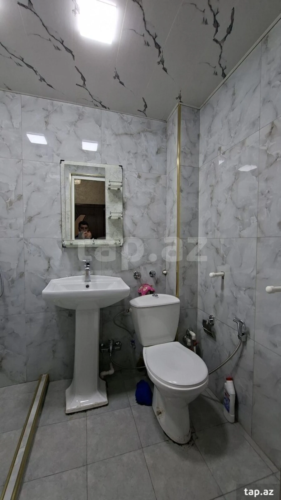 Kirayə verilir 2 otaqlı yeni tikili 40 m²
