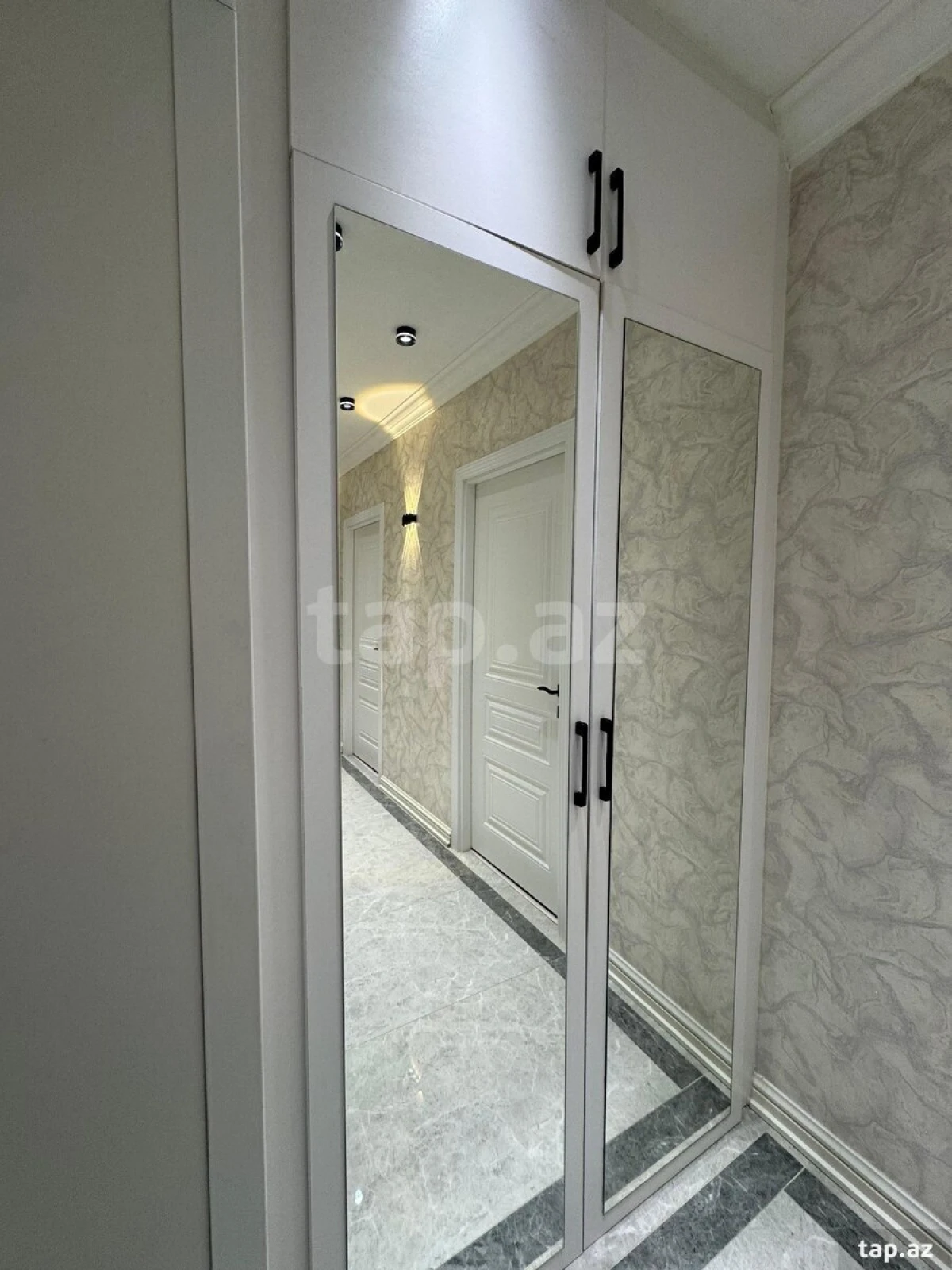 Satılır 4 otaqlı mənzil 90 m²