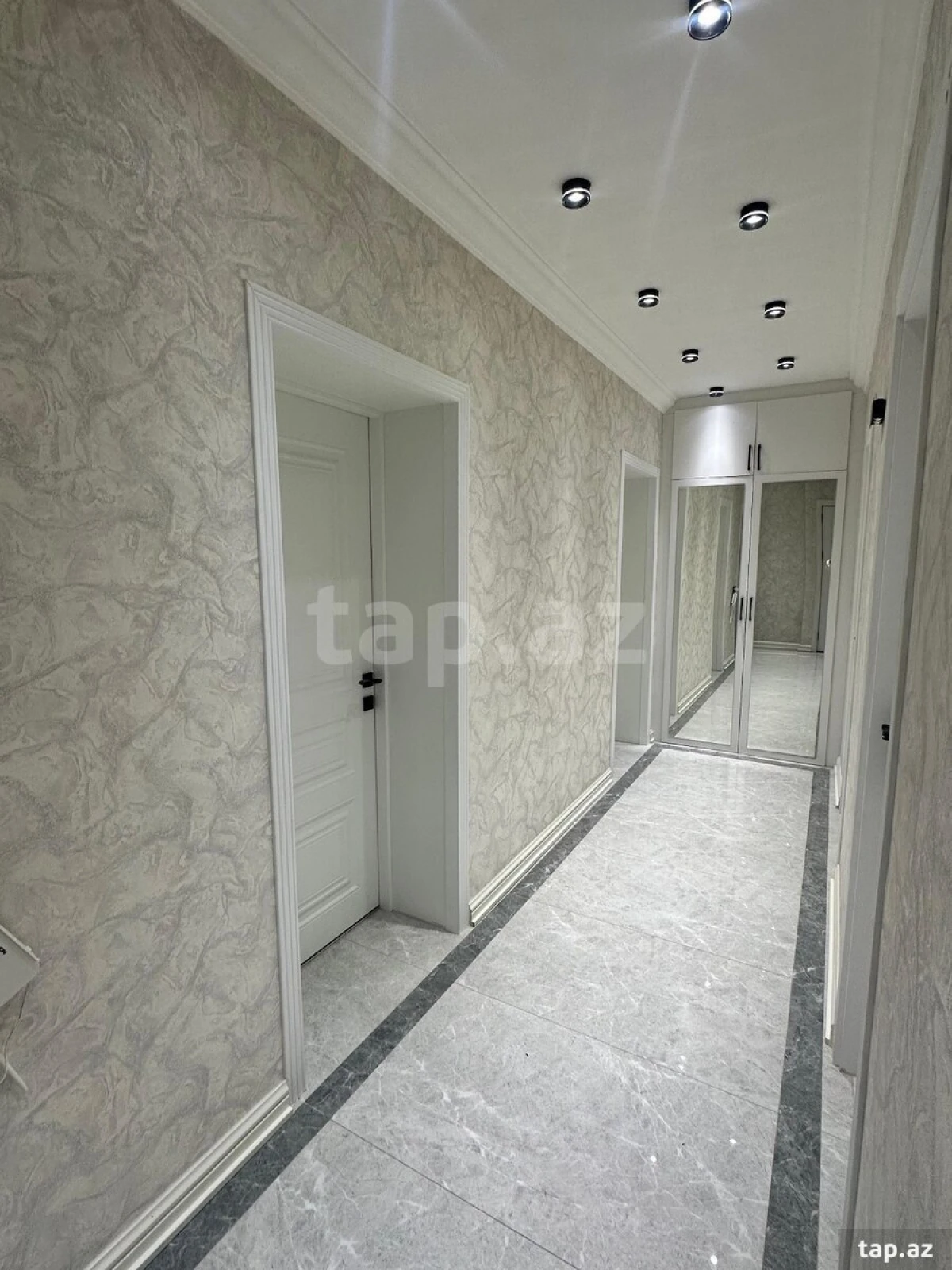 Satılır 4 otaqlı mənzil 90 m²
