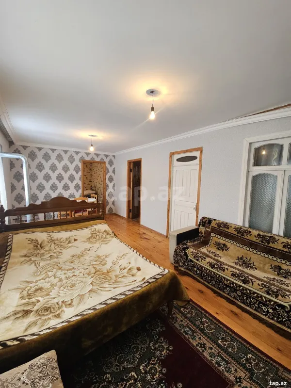 Satılır 3 otaqlı həyət evi