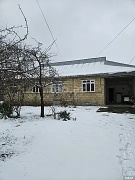 Satılır 3 otaqlı həyət evi
