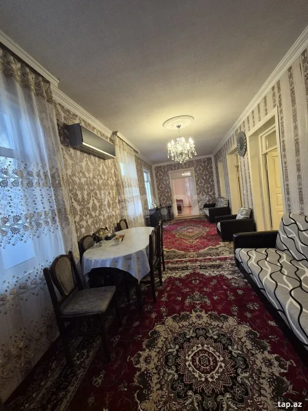 Satılır 4 otaqlı həyət evi