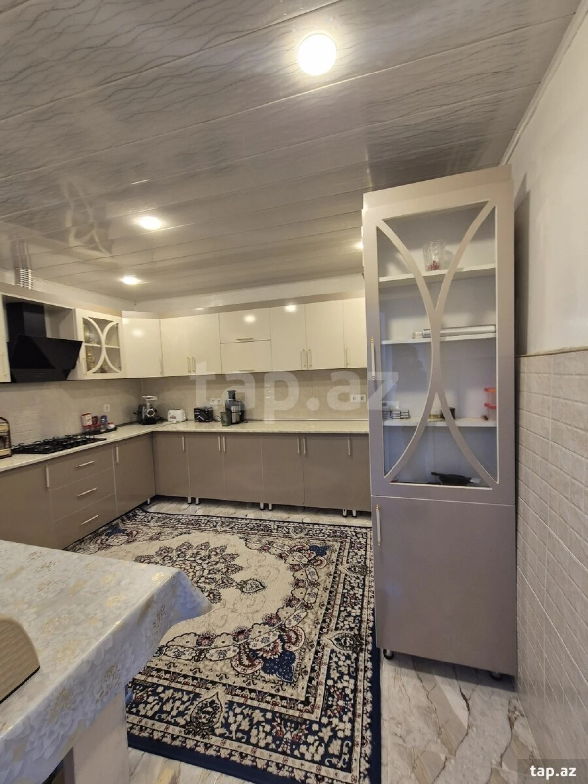 Satılır 4 otaqlı həyət evi