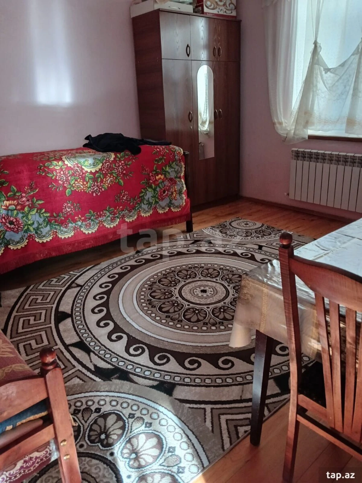 Satılır 4 otaqlı həyət evi