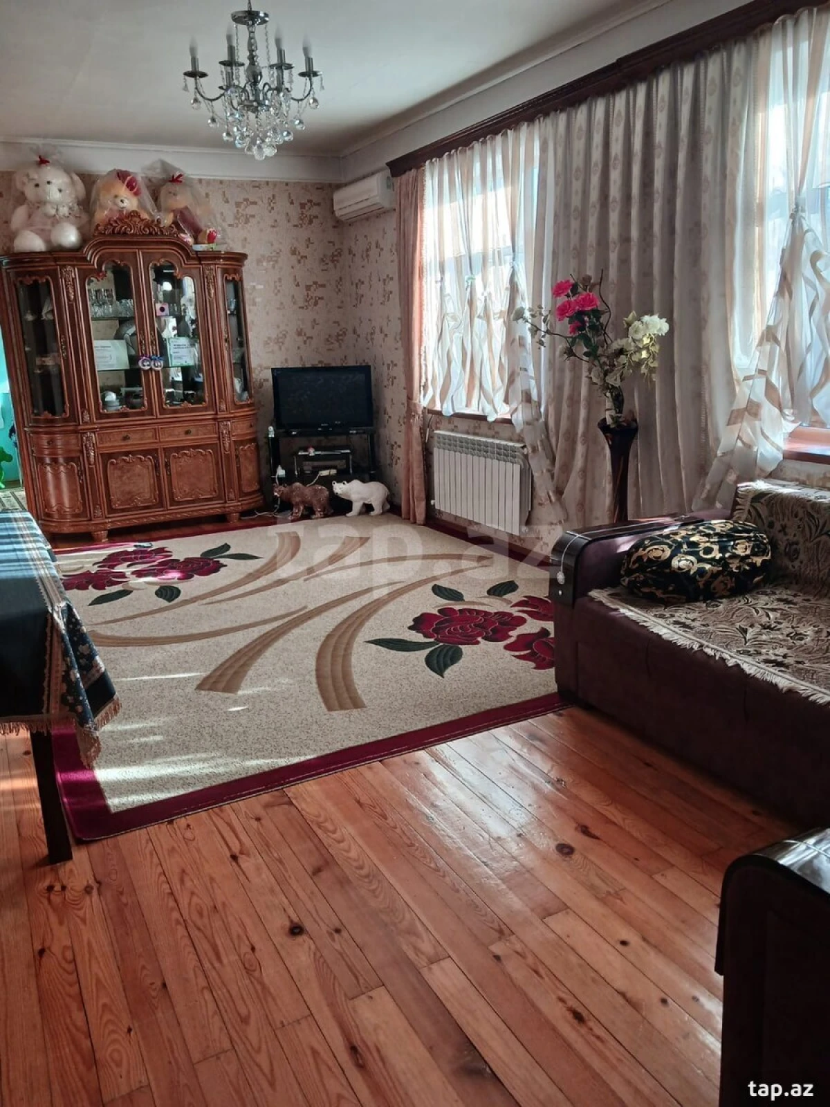 Satılır 4 otaqlı həyət evi