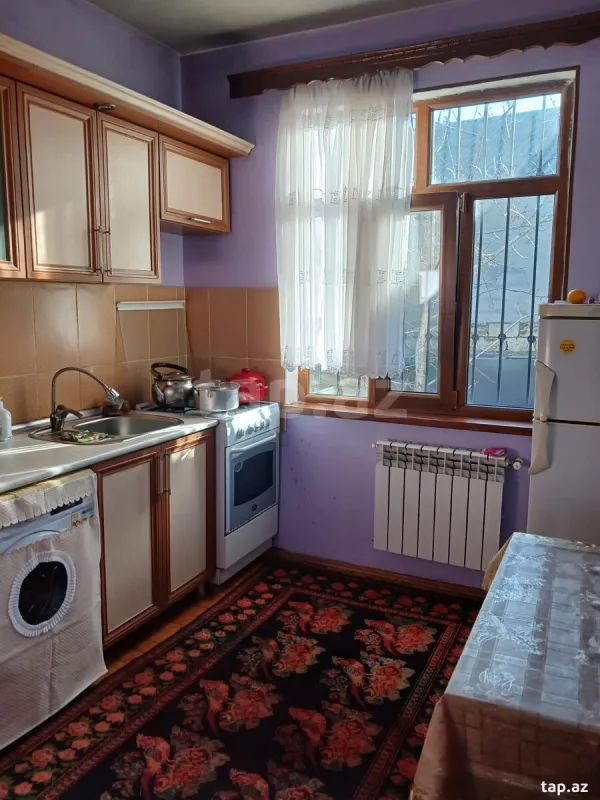 Satılır 4 otaqlı həyət evi