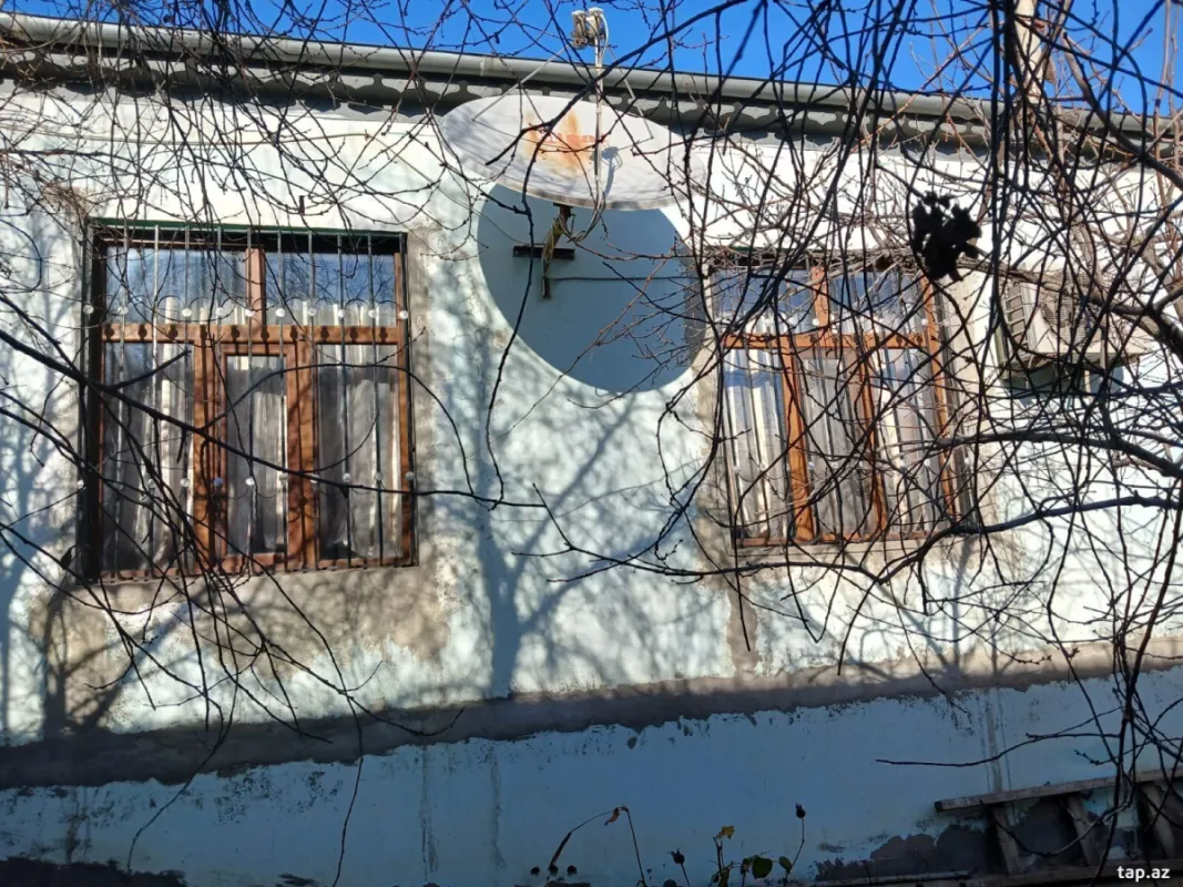 Satılır 4 otaqlı həyət evi
