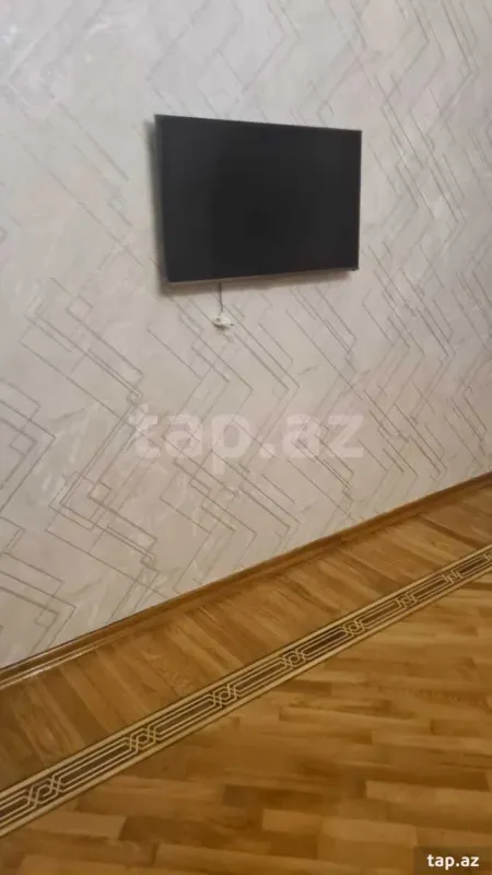 Kirayə verilir 3 otaqlı yeni tikili 135 m²