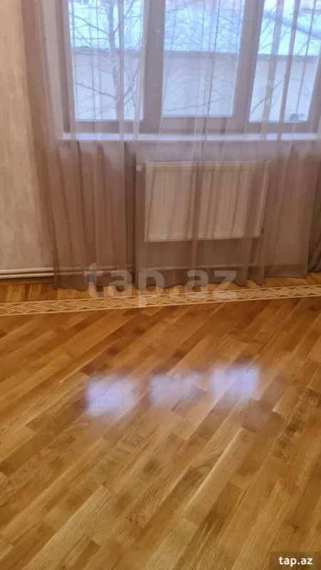 Kirayə verilir 3 otaqlı yeni tikili 135 m²
