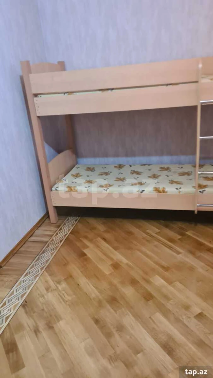 Kirayə verilir 3 otaqlı yeni tikili 135 m²