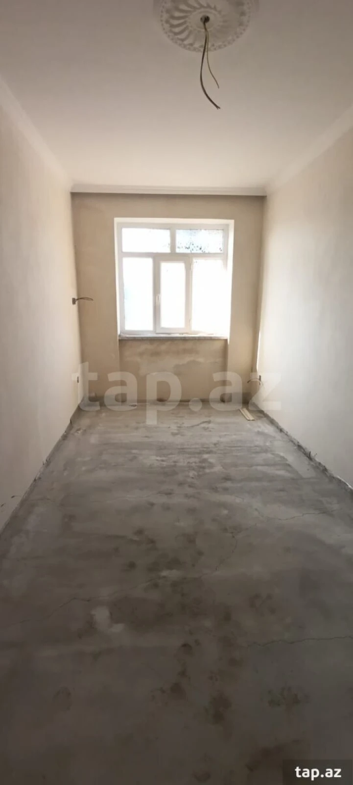 Satılır 4 otaqlı yeni tikili 75 m²