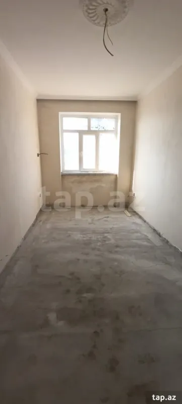 Satılır 4 otaqlı yeni tikili 75 m²