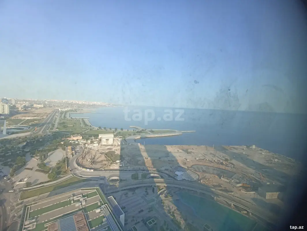 Satılır 3 otaqlı yeni tikili 140 m²