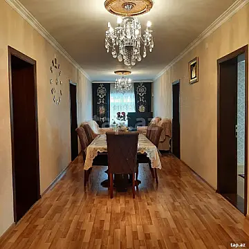 Satılır 5 otaqlı həyət evi