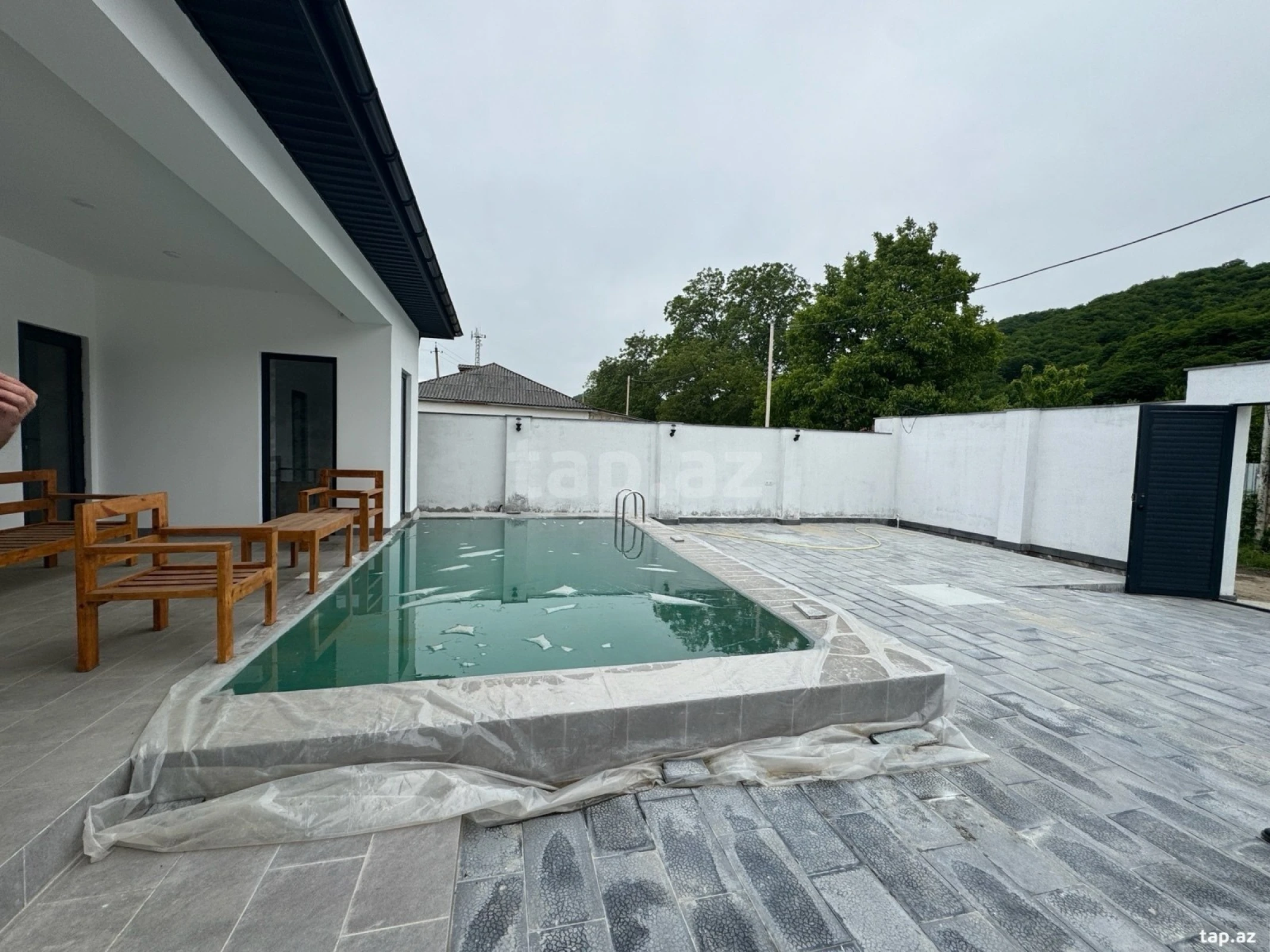 Satılır 3 otaqlı həyət evi