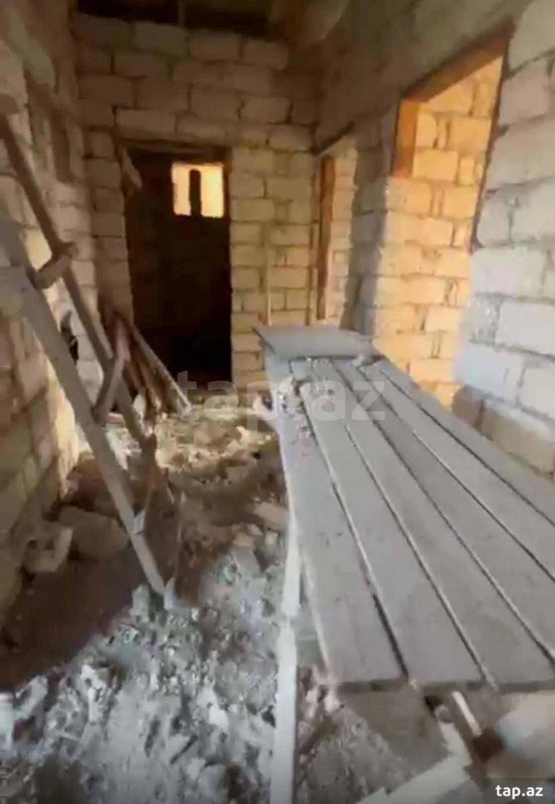 Satılır 4 otaqlı həyət evi 100 m²