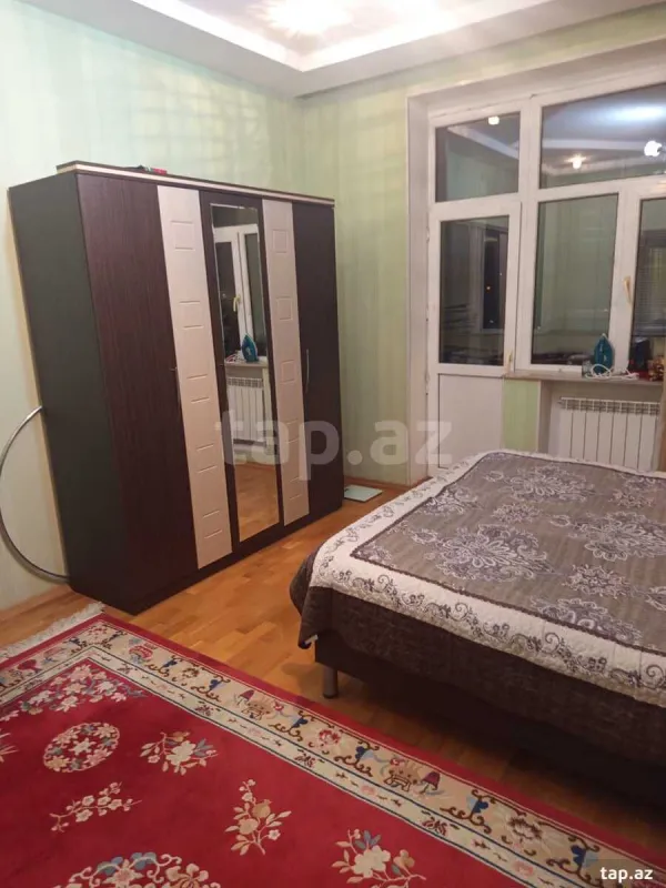 Kirayə verilir 3 otaqlı yeni tikili 120 m²