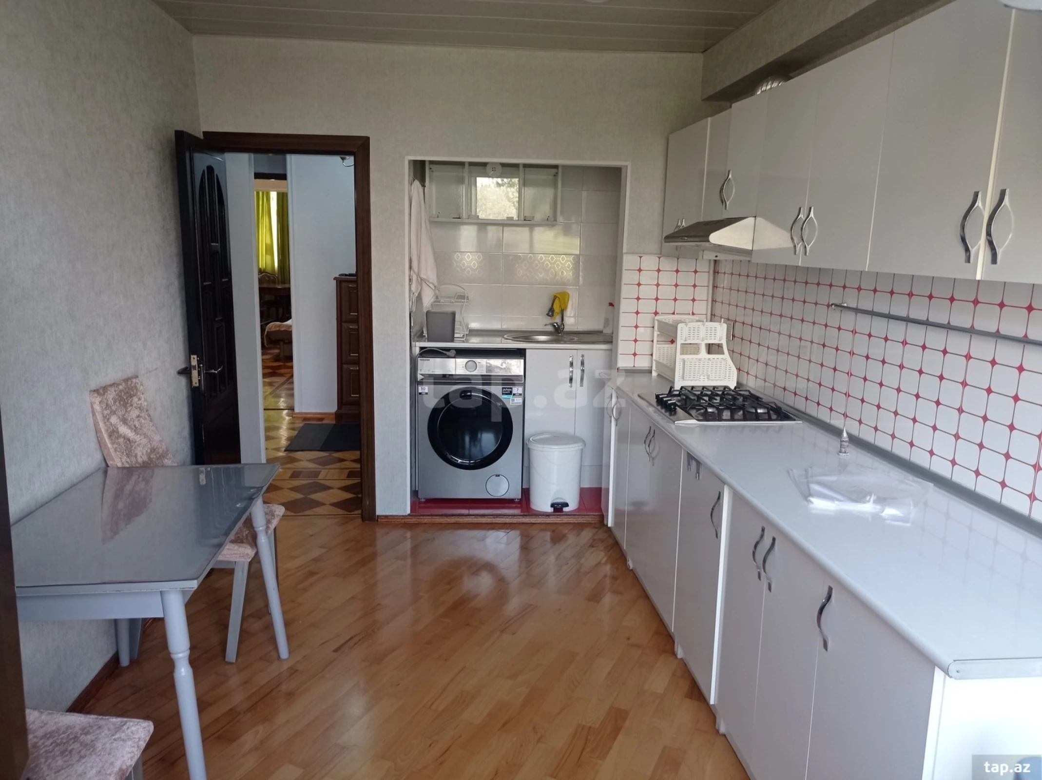 Kirayə verilir 2 otaqlı mənzil 75 m²