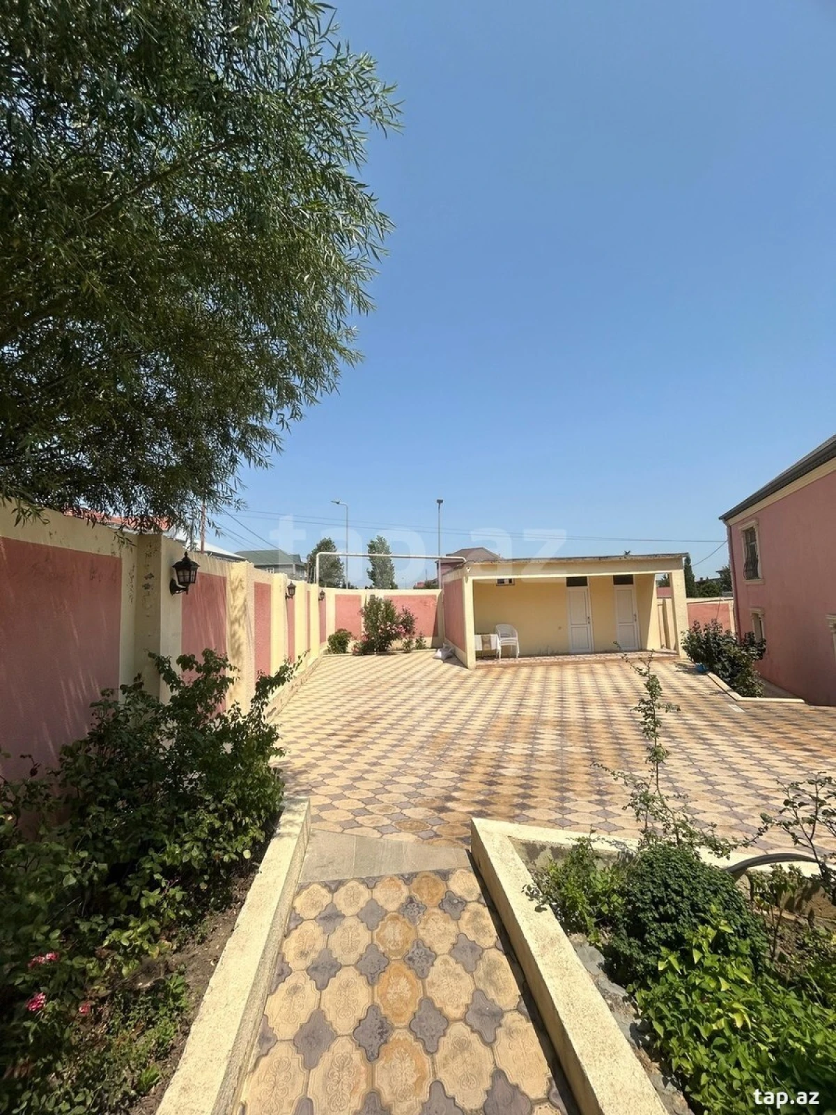 Satılır 3 otaqlı həyət evi