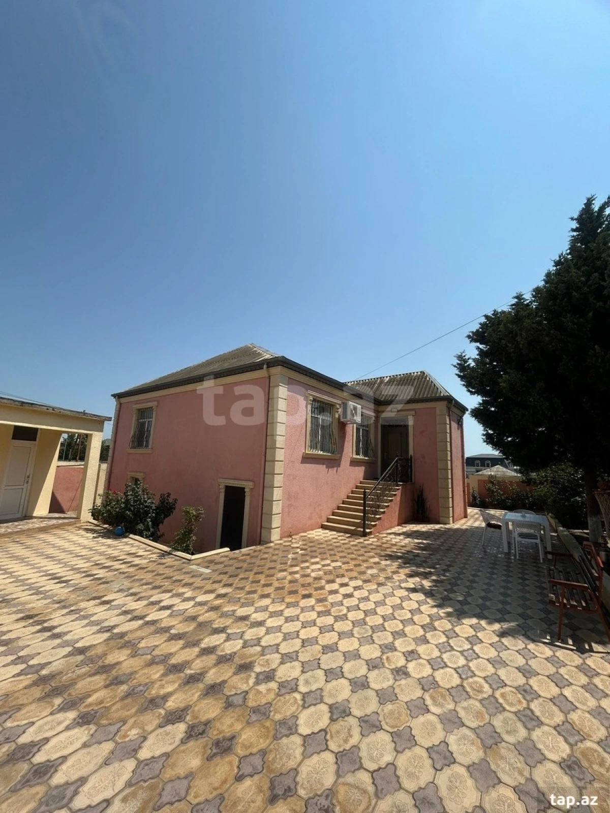 Satılır 3 otaqlı həyət evi