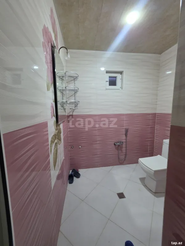 Satılır 4 otaqlı həyət evi