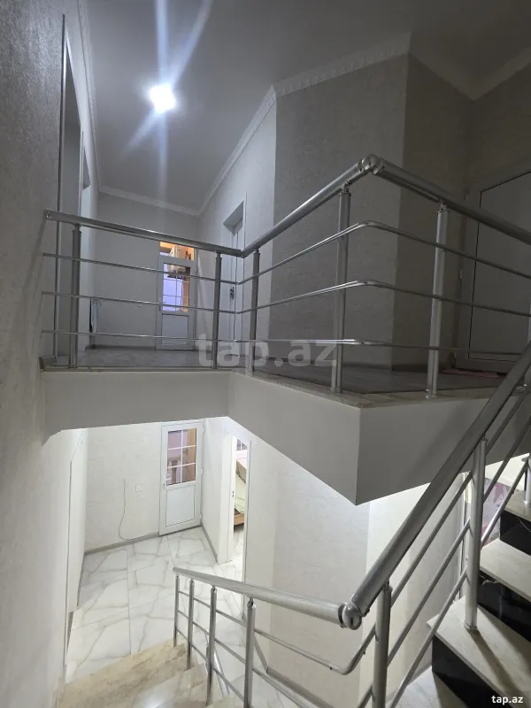 Satılır 4 otaqlı həyət evi