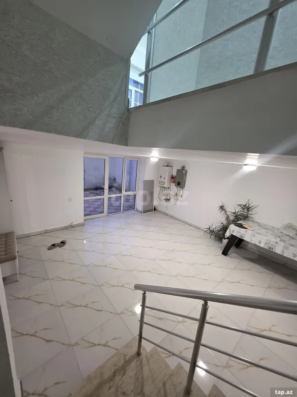 Satılır 4 otaqlı həyət evi