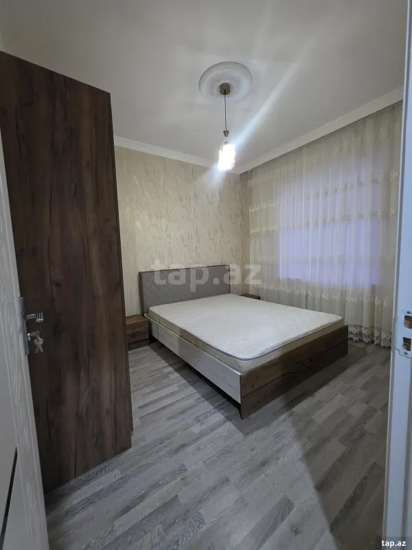 Satılır 4 otaqlı həyət evi