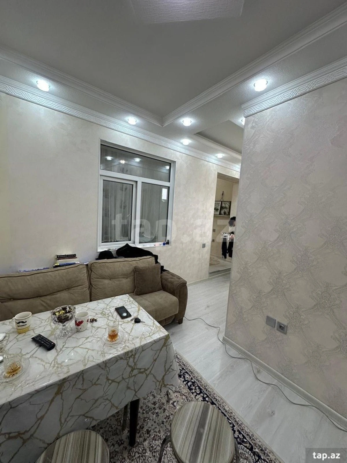 Satılır 8 otaqlı həyət evi