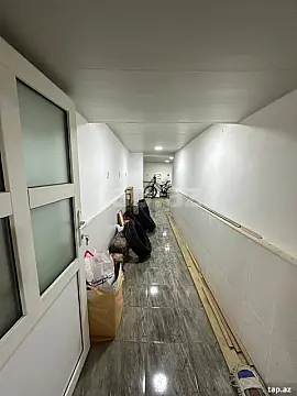 Satılır 8 otaqlı həyət evi