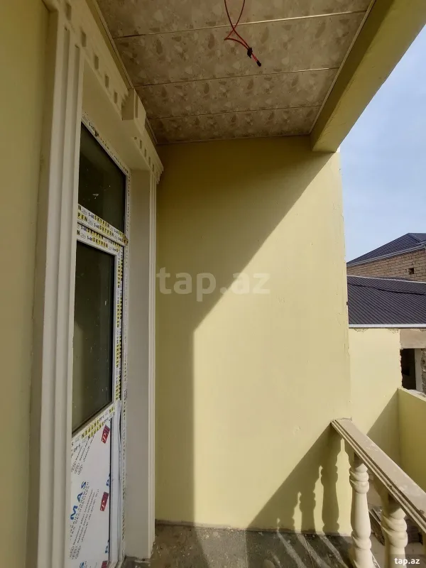 Satılır 4 otaqlı həyət evi