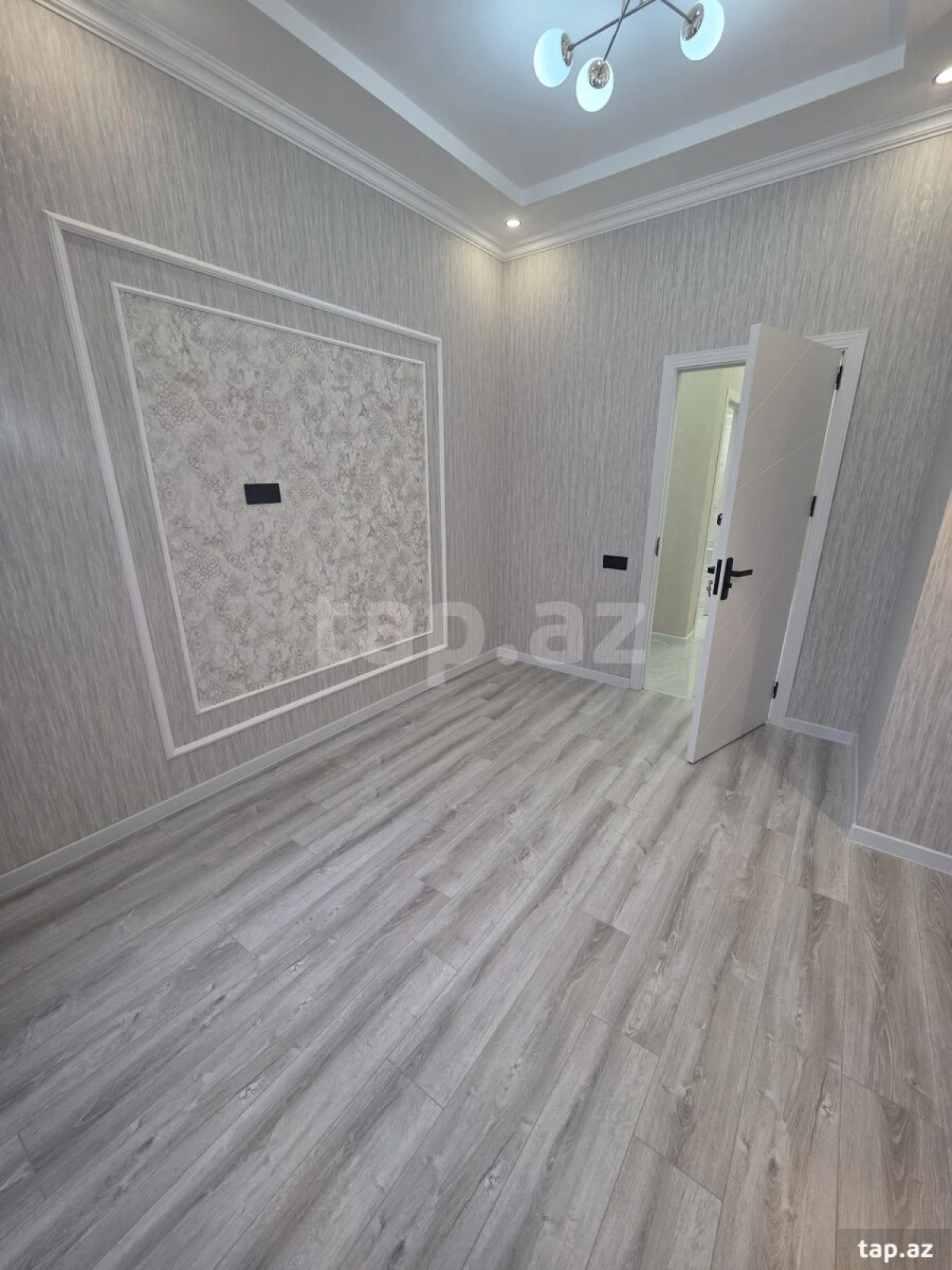 Satılır 3 otaqlı yeni tikili 80 m²
