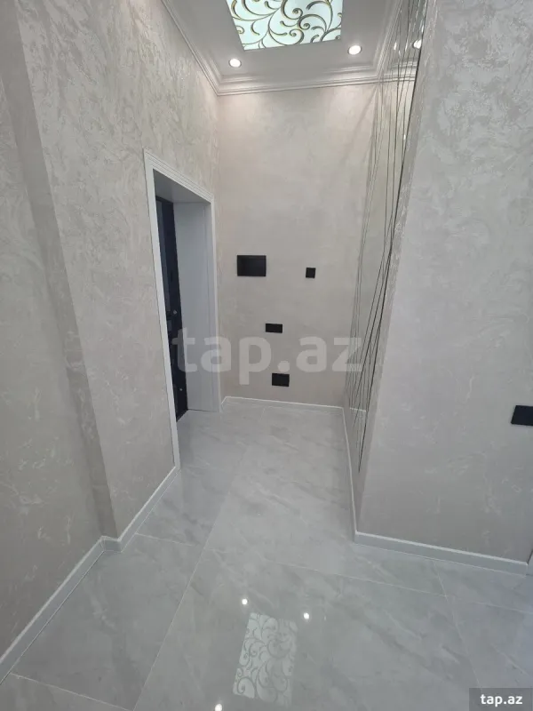 Satılır 3 otaqlı yeni tikili 80 m²