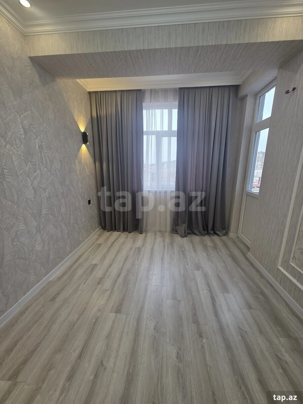 Satılır 3 otaqlı yeni tikili 80 m²