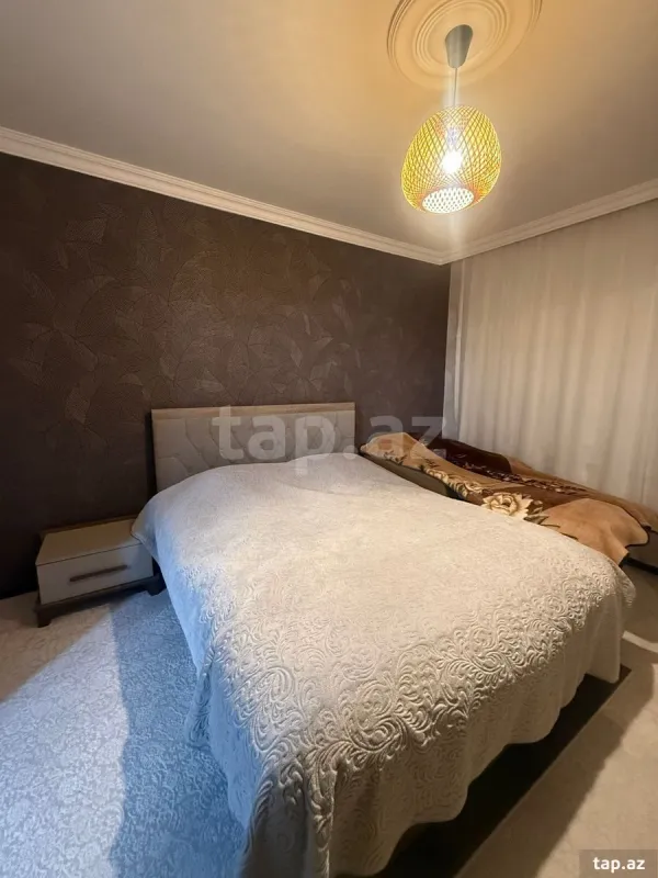 Satılır 2 otaqlı mənzil 60 m²