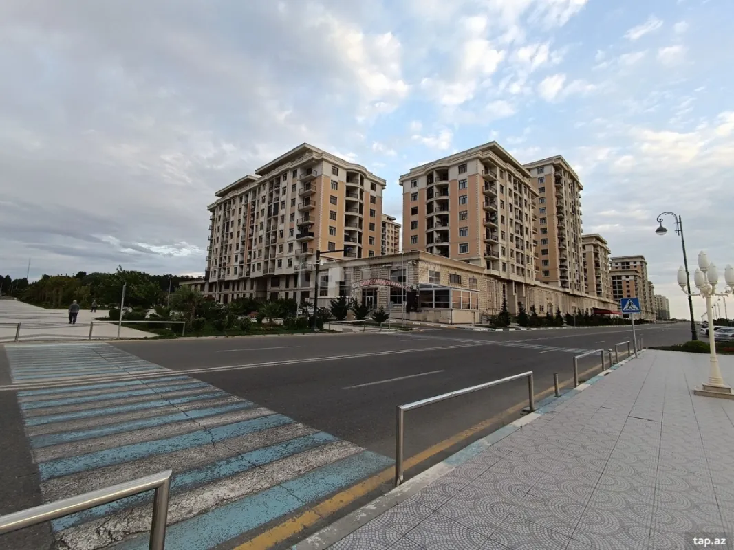 Satılır 3 otaqlı yeni tikili 116 m²