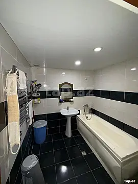 Satılır 2 otaqlı yeni tikili 80 m²