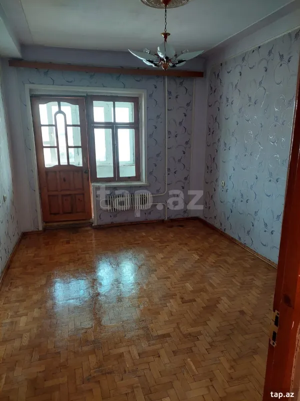 Satılır 4 otaqlı mənzil 100 m²