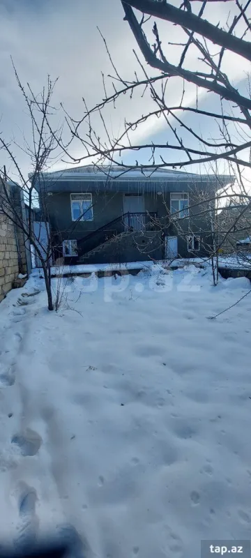 Kirayə verilir 3 otaqlı həyət evi