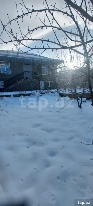 Kirayə verilir 3 otaqlı həyət evi