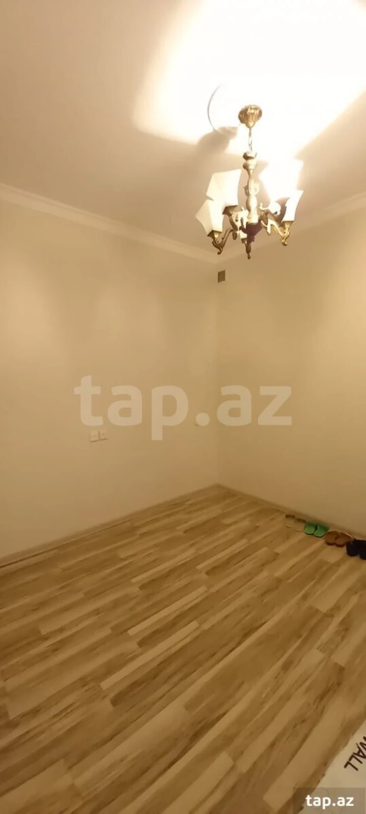Satılır 2 otaqlı mənzil 70 m²