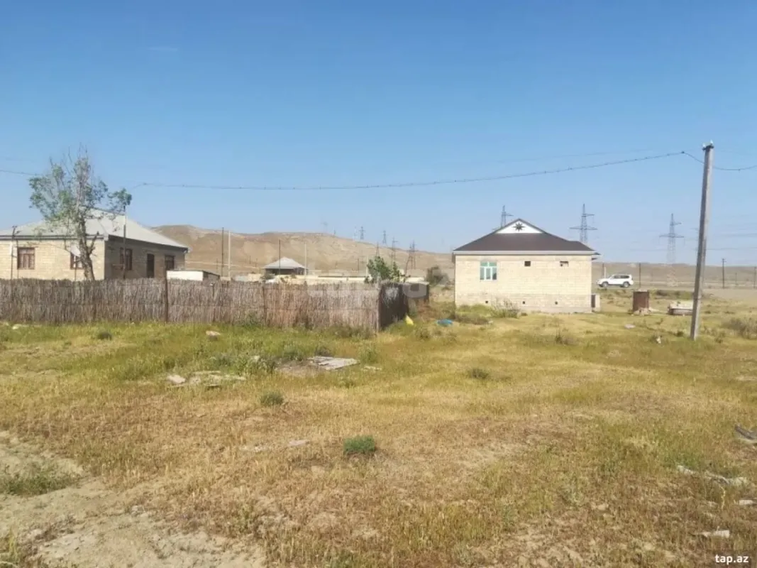 Satılır 5 otaqlı həyət evi