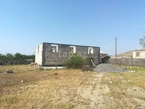 Satılır 5 otaqlı həyət evi — Şirvan 5 otaq