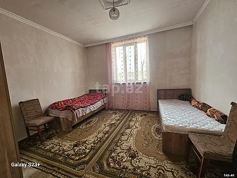 Satılır 8 otaqlı həyət evi