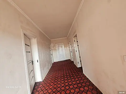 Satılır 8 otaqlı həyət evi