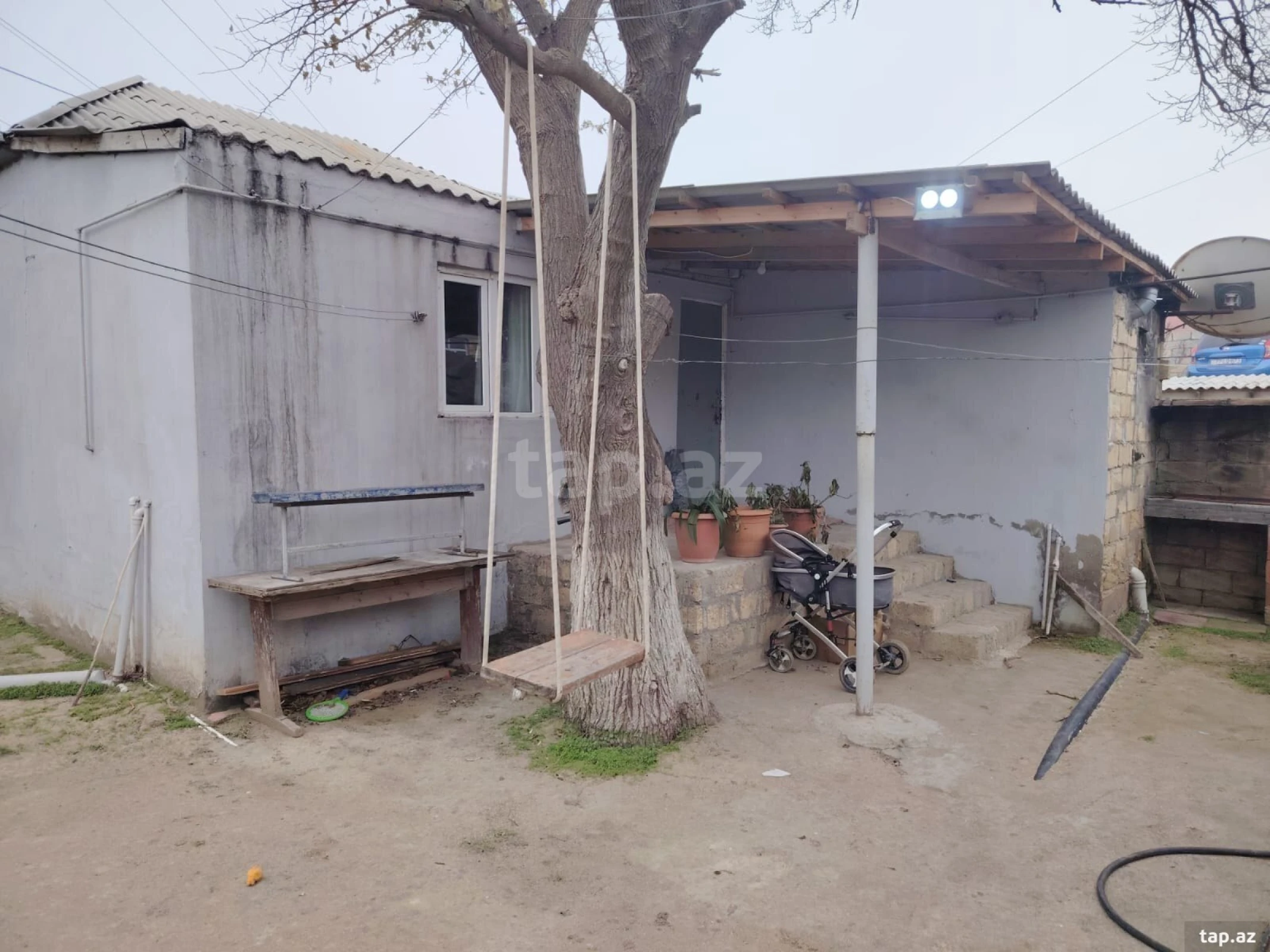 Satılır 3 otaqlı həyət evi