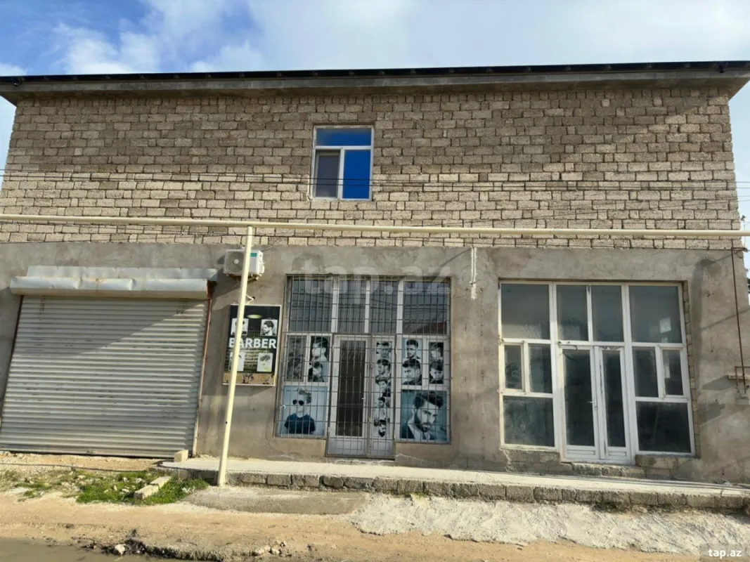 Satılır 5 otaqlı həyət evi